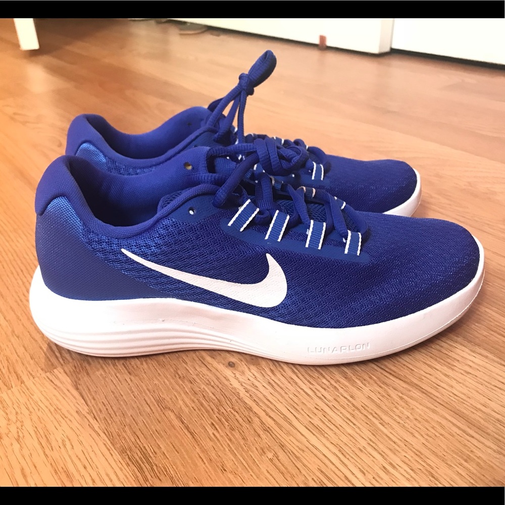 Nike LunarConverge Running Shoe